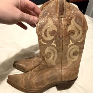 Justin Boots size 8